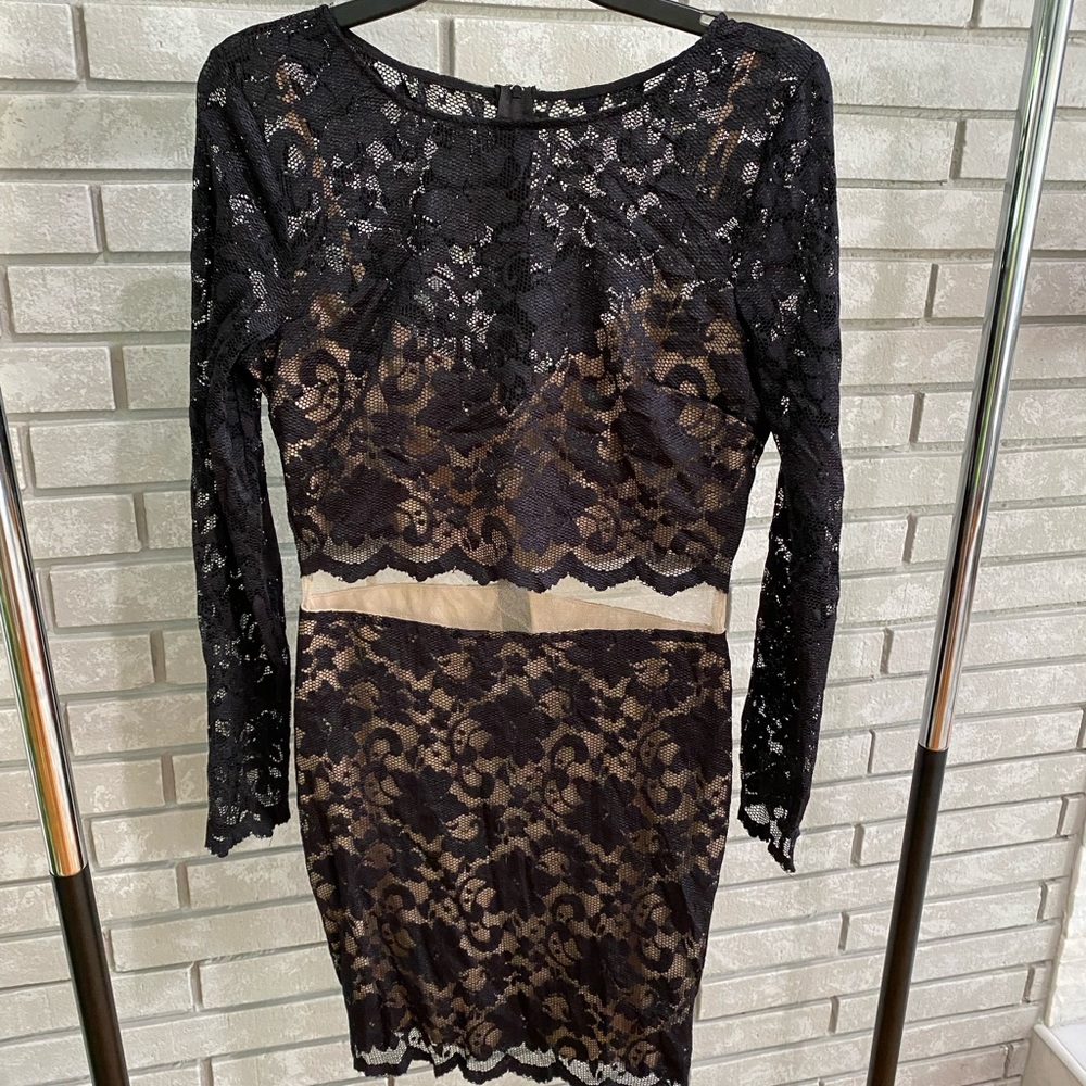 B.Darlin lacy body con dress